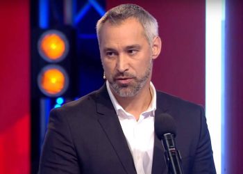 Рябошапке вручена повестка в армию