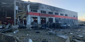 Ракетный удар по составу Новой Почты