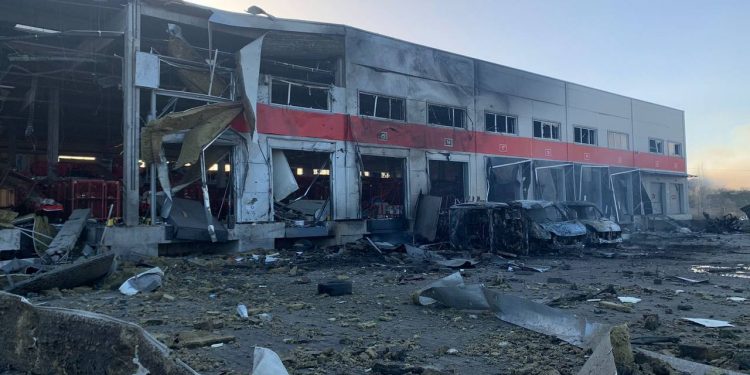 Ракетный удар по составу Новой Почты