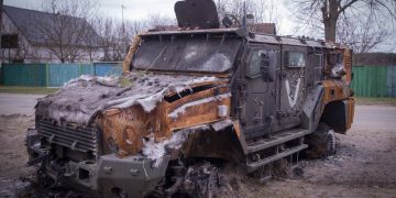 Российские десантники жгут свою технику!