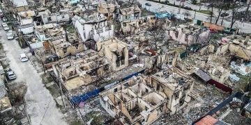 Разрушенные дома в Ирпене