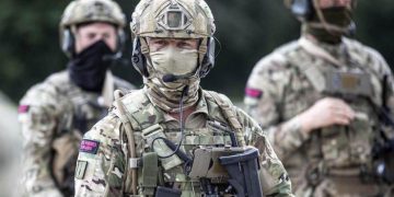 Британский спецназ учит ВСУ