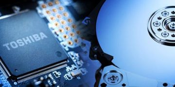 Toshiba приостанавливает работу в РФ