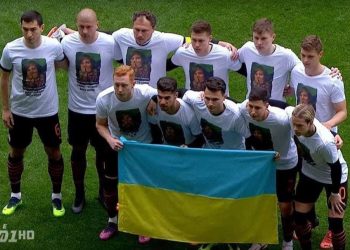 Вышли с портретом 4-х летней Алисы