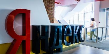 «Яндекс» останавливает инвестиции в РФ