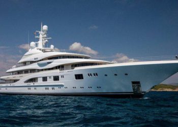 Арестованные яхты олигархов