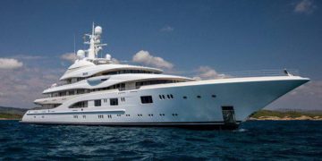 Арестованные яхты олигархов