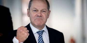 Хроника лжи канцлера Германии Олафа Шольца