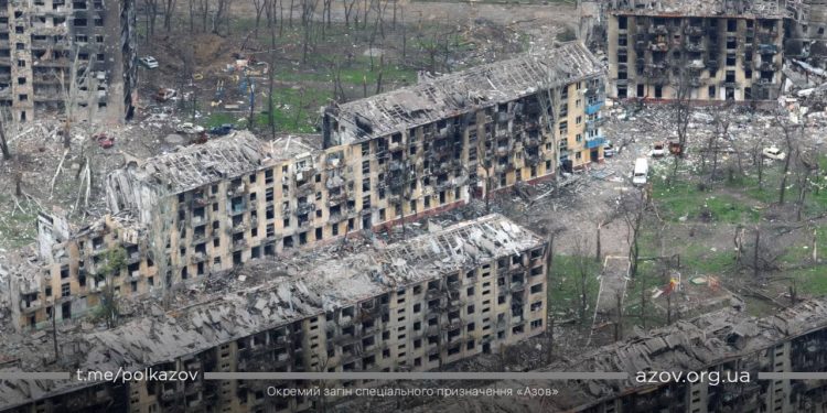 Азов публикует свежие фото Мариуполя