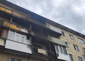 Попали в НПЗ в Лисичанске