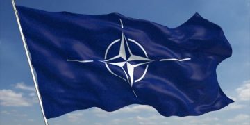 НАТО осудило убийство мирных людей в Буче