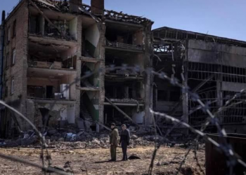 Последствия ночных обстрелов по заводу «Визар»