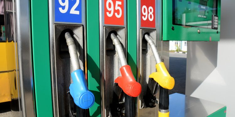 Цены на топливо могут вырасти до 50 грн/л.