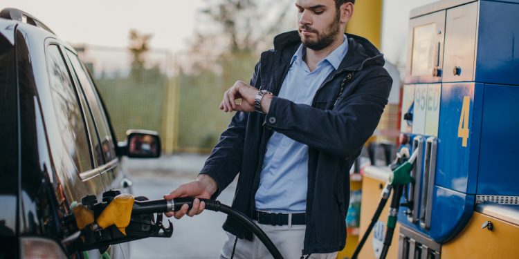 Как экономить бензин в городе