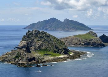 Китайские корабли вторглись в Японские воды