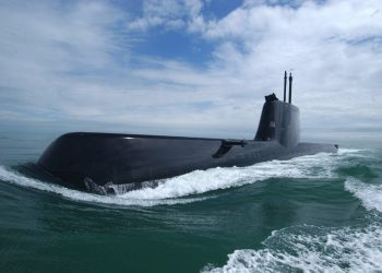 Флот РФ возвращает в строй подлодку “Алроса”