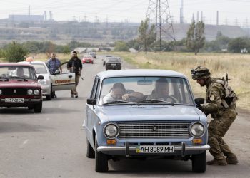 У украинцев будут изымать авто для армии