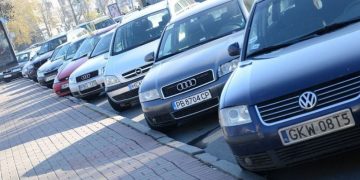 Обратная сторона льготной растаможки авто