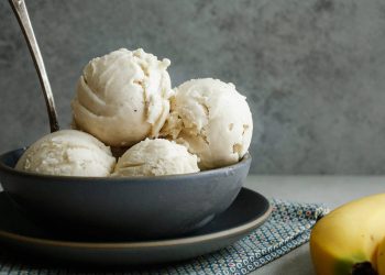 Вкуснейшее домашнее сливочное мороженое с ванилью