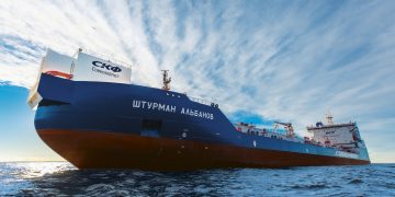 “Совкомфлот” вынужден продавать часть своего флота