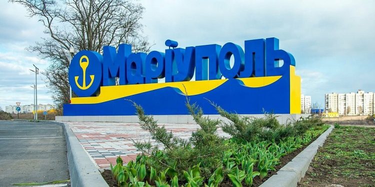 Мариупольцев насильно депортируют в Россию