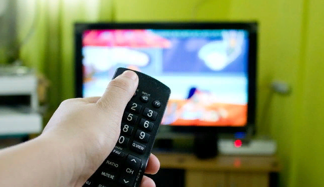 Россияне всё меньше доверяют телевидению