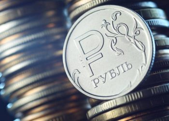 В Украине запретили оборот рубля