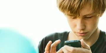 Россияне вербуют детей через мобильные игры