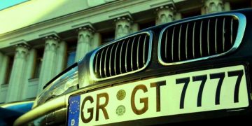 Льготный ввоз авто в Украину отменили