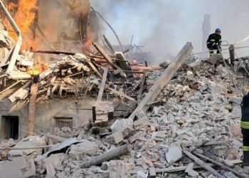 Россияне сбросили авиабомбу на школу!