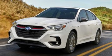 Новый флагманский седан от Subaru