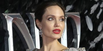 Топ-7 мемов о визите Джоли во Львов