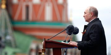 Объявит войну, начнет мобилизацию или завершит “спецоперацию”. О чем заявит Путин 9 мая