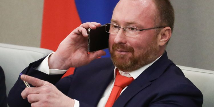 Начал жизнь с чистого листа: сын Жириновского сменил имя