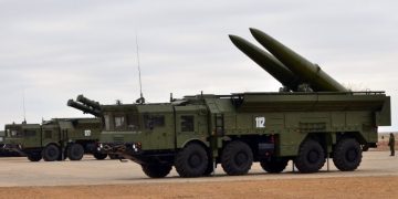 Чем Россия бомбит Украину: виды ракет и их точность
