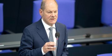 Шольц призвал к полной изоляции России