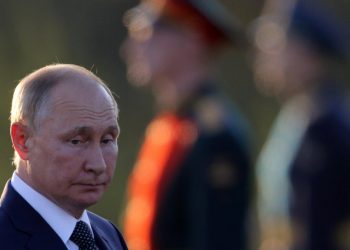 Российская “империя” начала распадаться