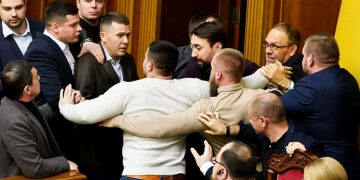 Люстрация 2.0. Кому ещё запретят быть у власти