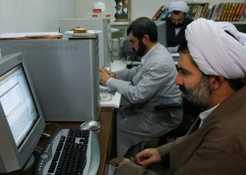 Спецслужбы Ирана угрожают модераторам “Инстаграма”