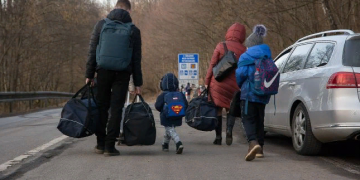 Беженцев в польше заставляют вернуть деньги