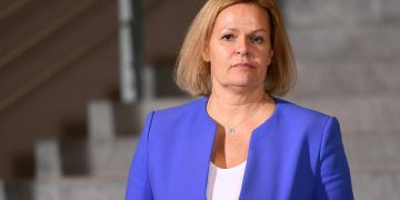 Жителям Германии советуют сделать запас продуктов