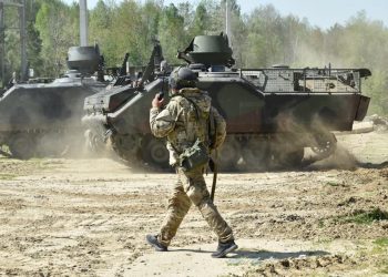 Европейское тяжелое оружие уже на фронте