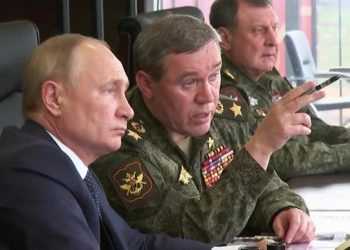 Путин лично руководит военными действиями