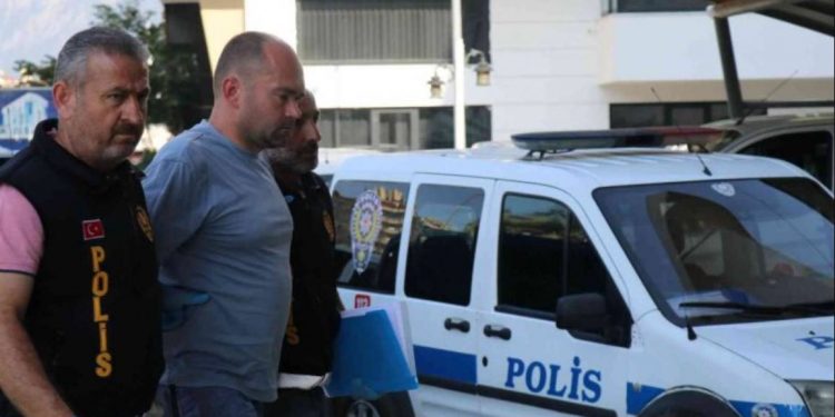 Украинец убил двух своих детей и ранил жену