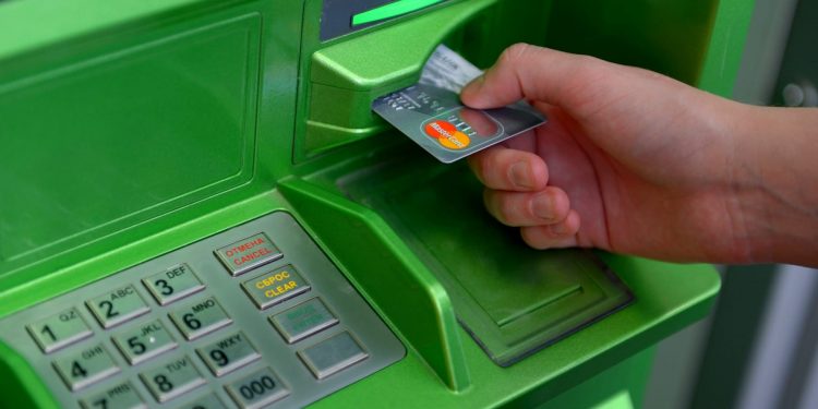 ПриватБанк с июня отменяет льготы для кредитных карт