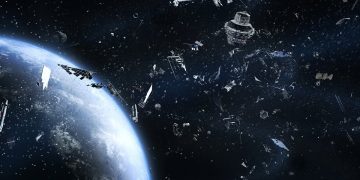 Разрушительный взрыв на орбите Земля