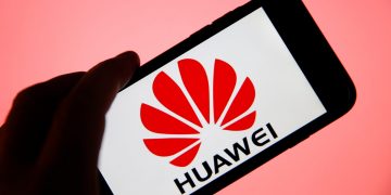 Huawei остановила продажу техники в РФ