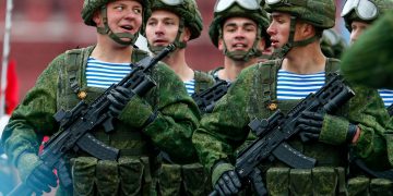 РФ отправляет на войну курсантов и выпускников