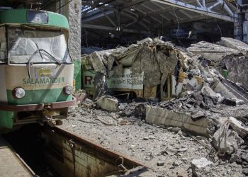 В Харьков приехал прокурор суда в Гааге