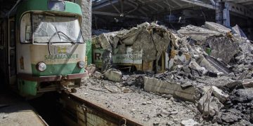 В Харьков приехал прокурор суда в Гааге